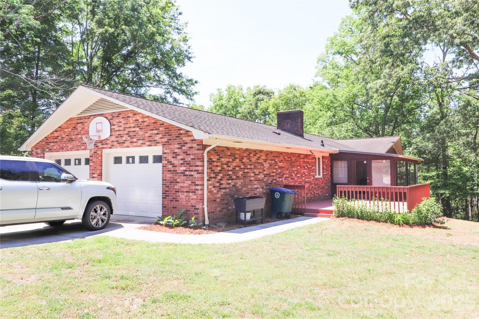 112 Forest Avenue - Photo 5