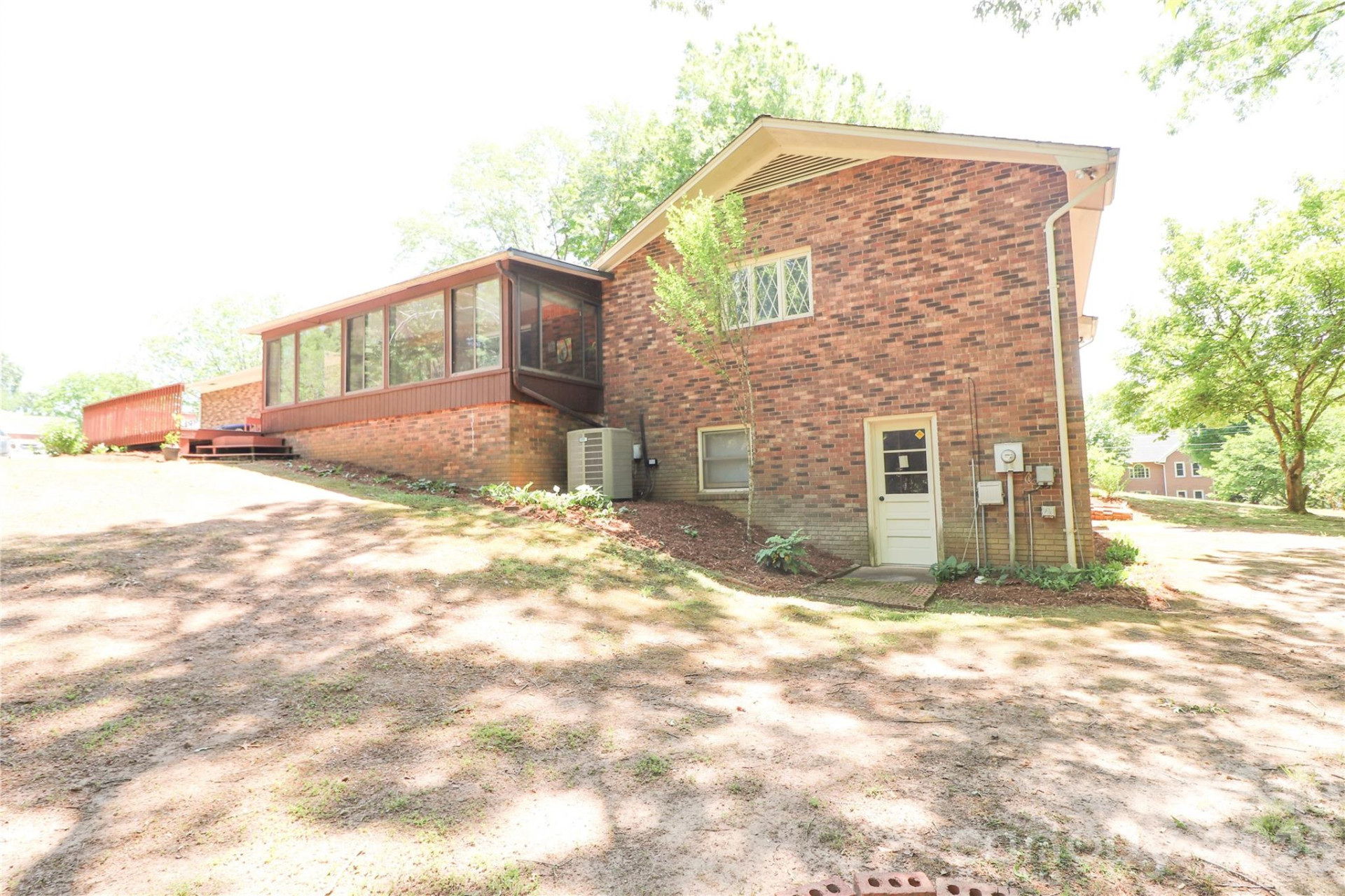 112 Forest Avenue - Photo 7