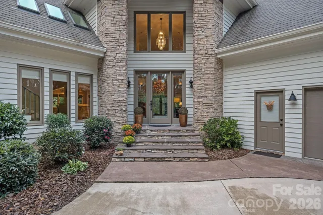 176 Yadkin Falls Road, New London, NC, 28127