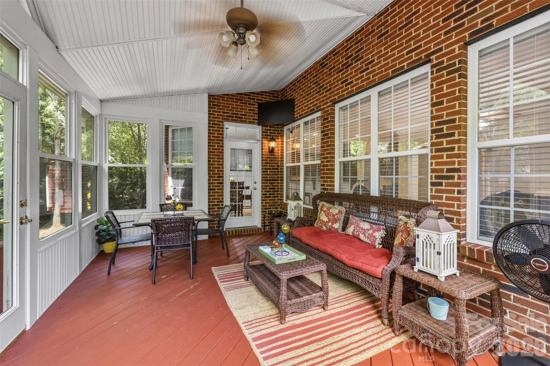 16017 Chiltern Lane - Photo 15