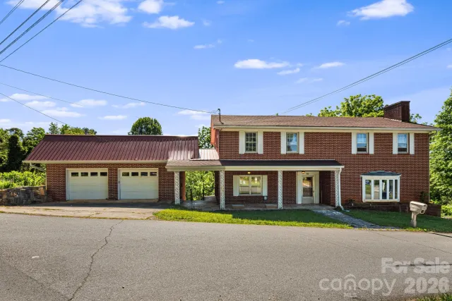 284 Chestnut Street, Mars Hill, NC, 28754