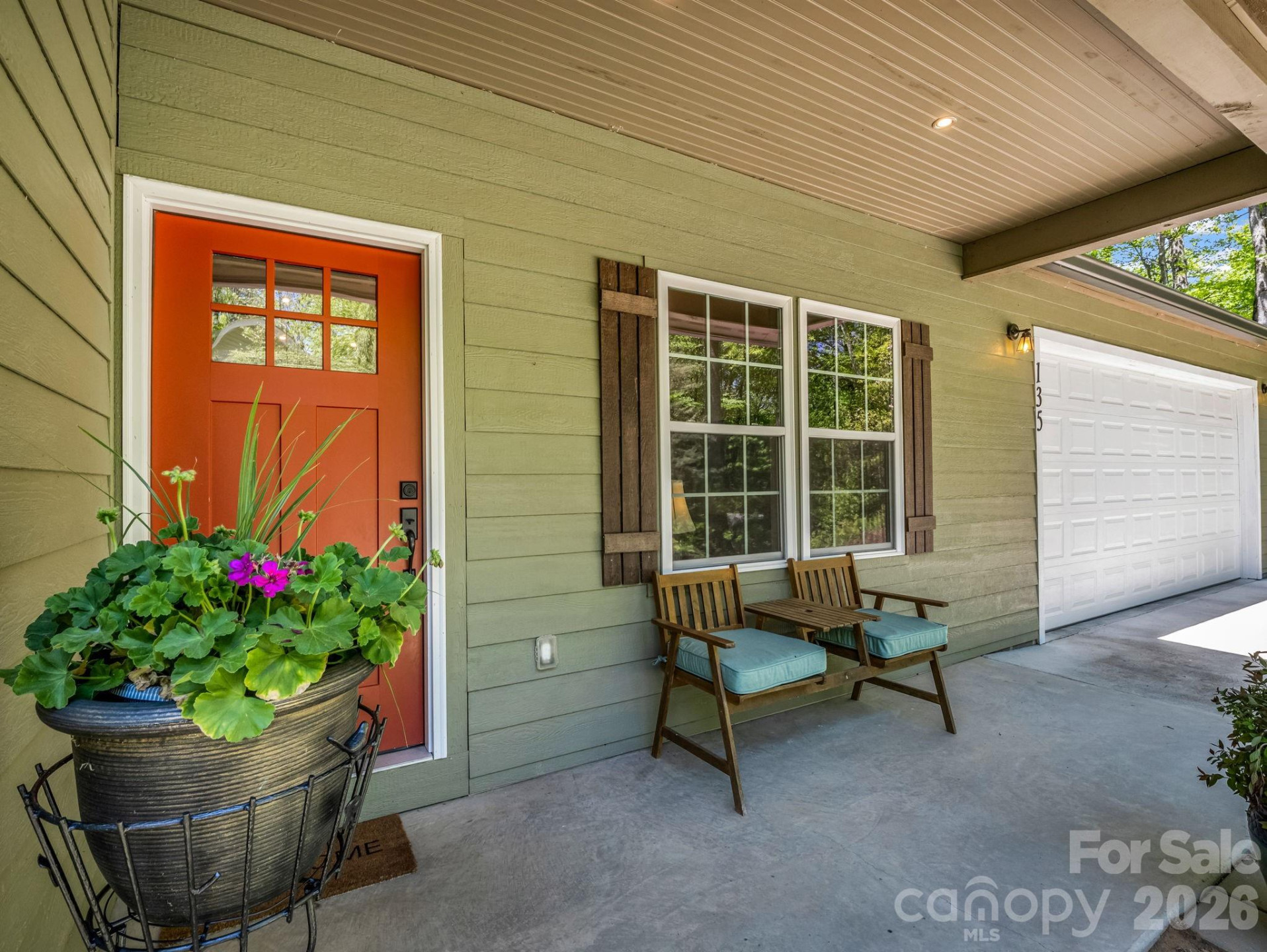 135 Half Moon Lane - Photo 36