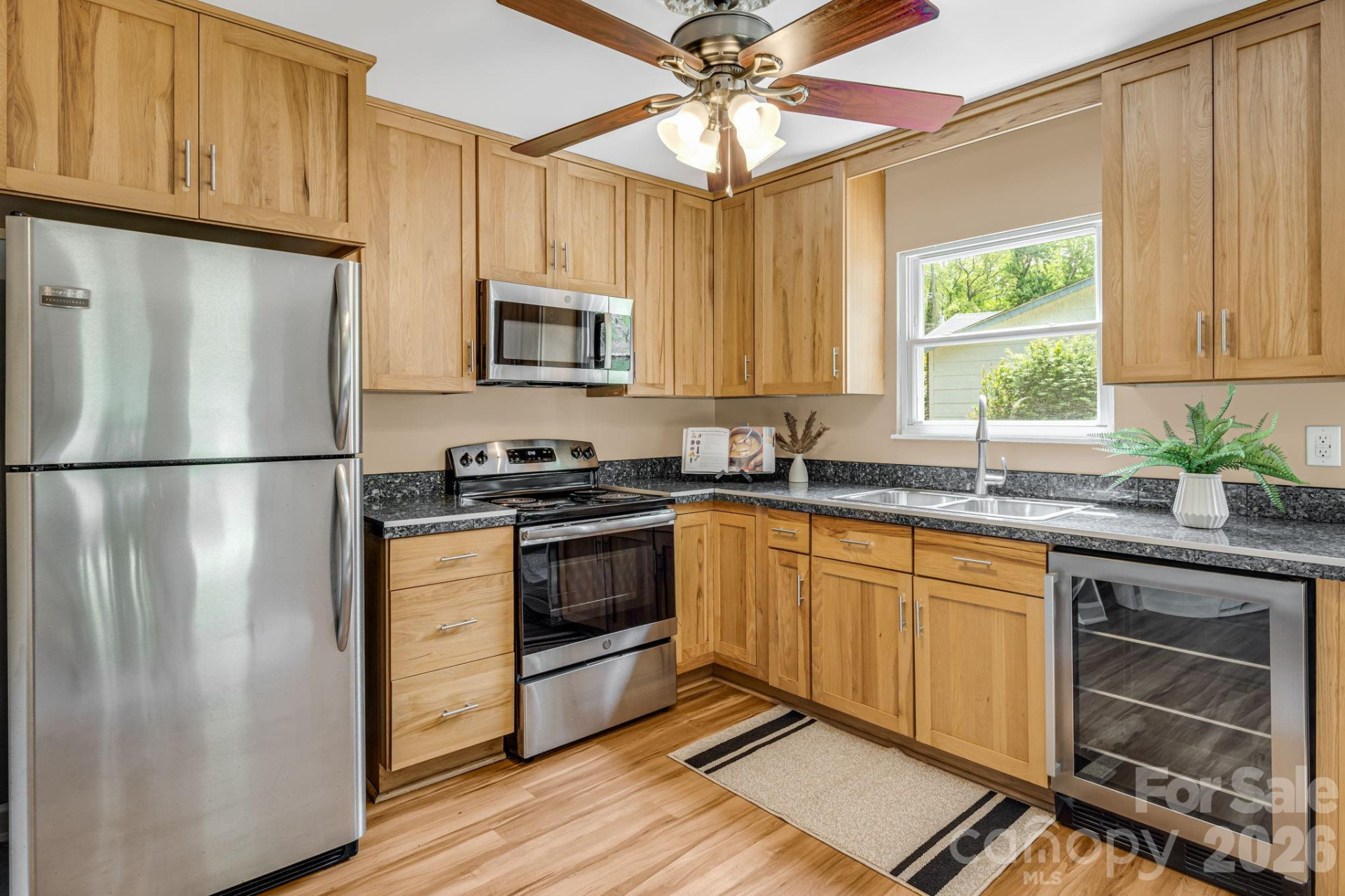 82 Lees Creek Road - Photo 11