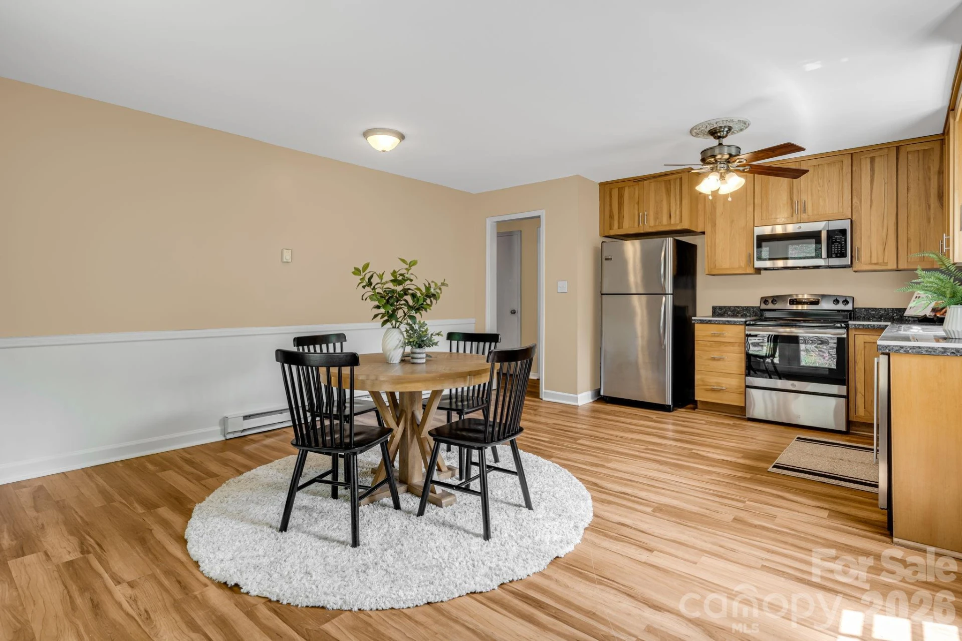 82 Lees Creek Road - Photo 10