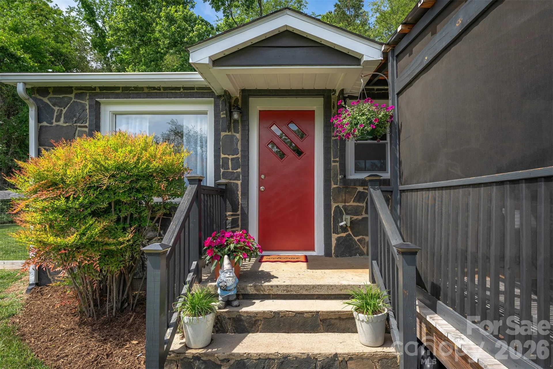 477 Emma Road