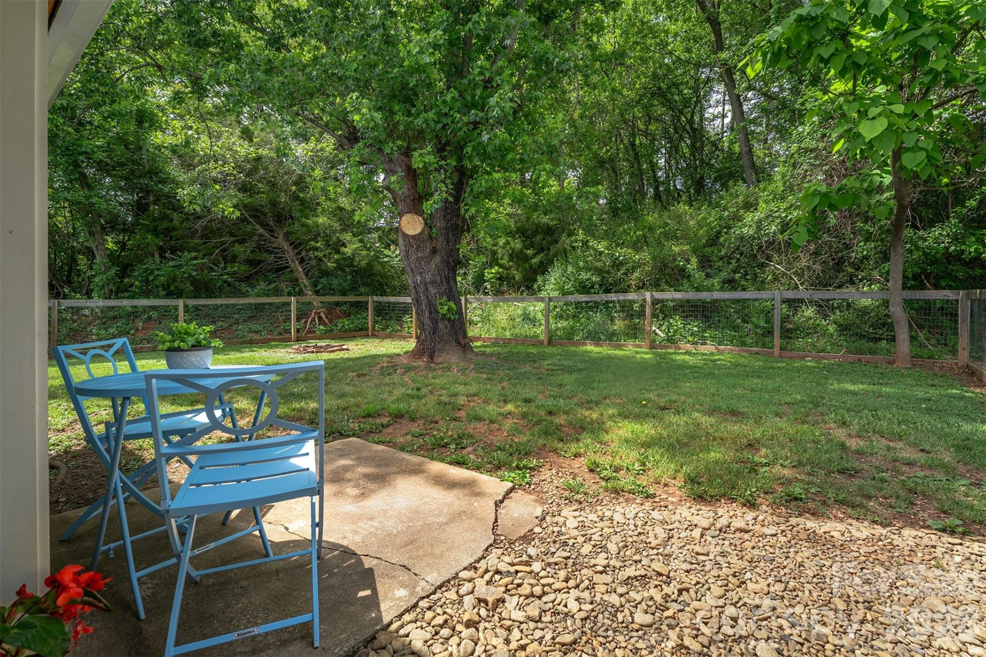 477 Emma Road - Photo 13