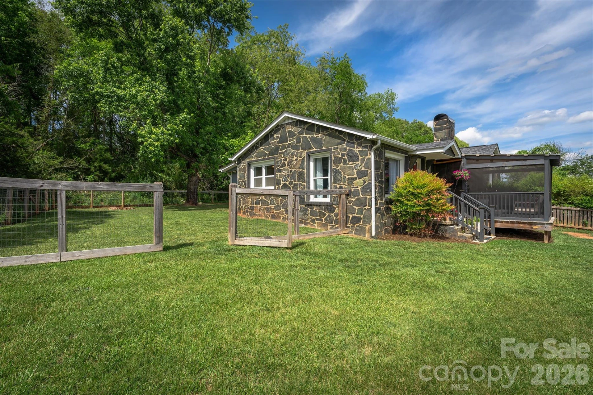 477 Emma Road - Photo 28