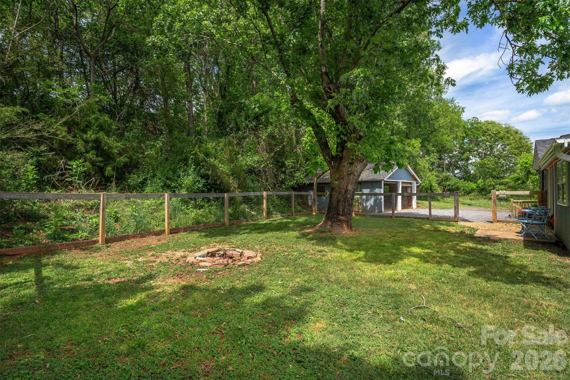 477 Emma Road - Photo 29