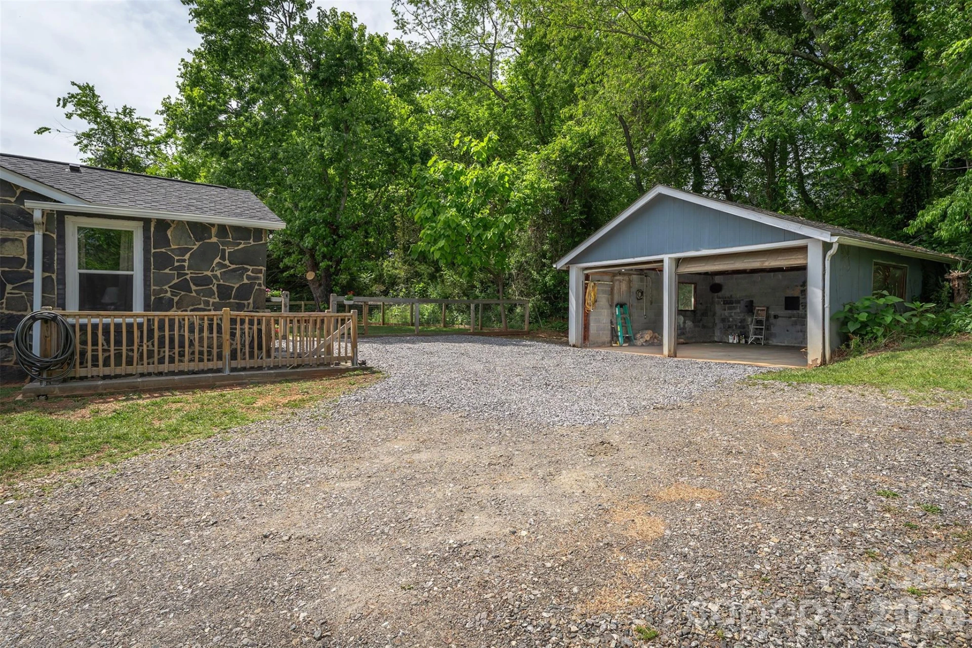 477 Emma Road - Photo 30