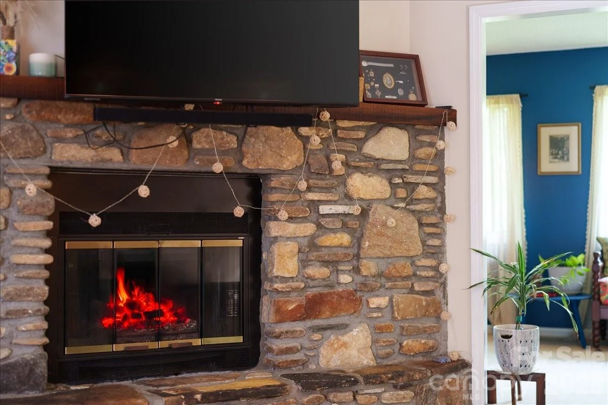 16 Woodsong Lane - Photo 5