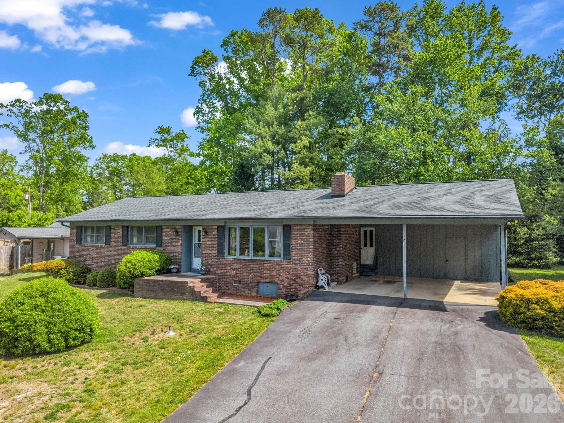 121 Greenfield Lane - Photo 4