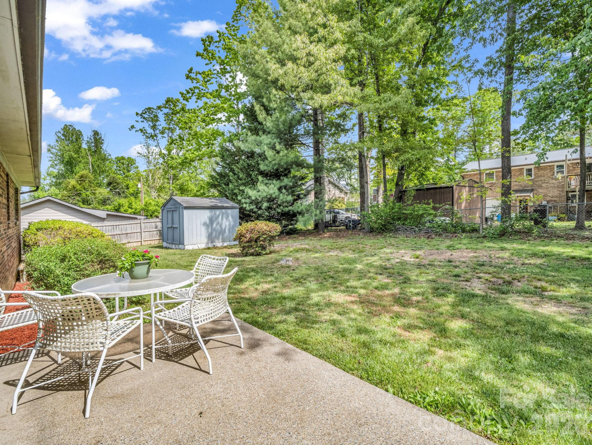 121 Greenfield Lane - Photo 32