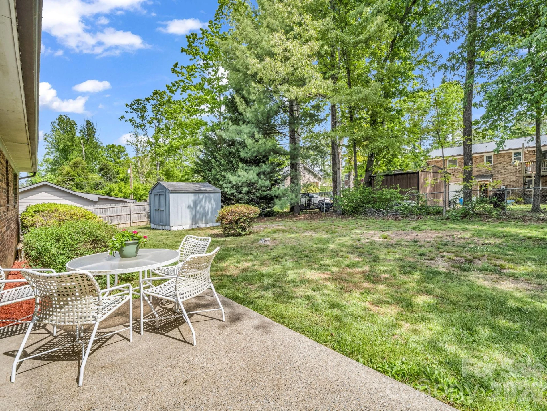 121 Greenfield Lane - Photo 32