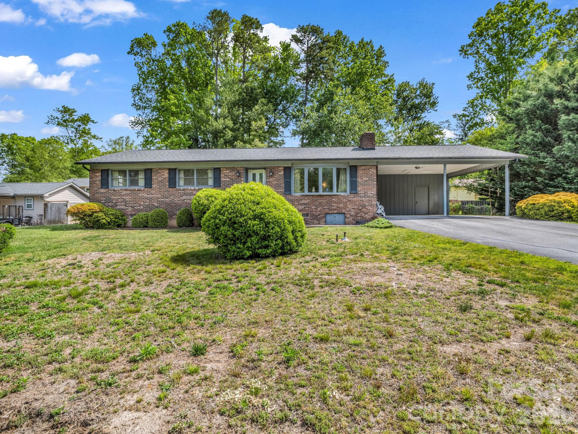 121 Greenfield Lane - Photo 6