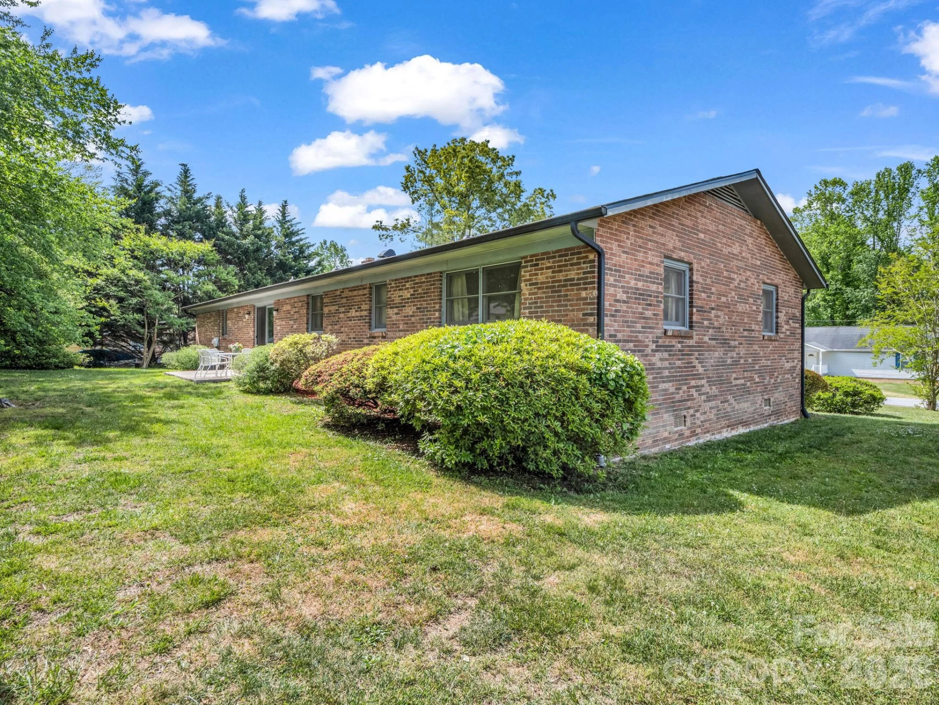 121 Greenfield Lane - Photo 8