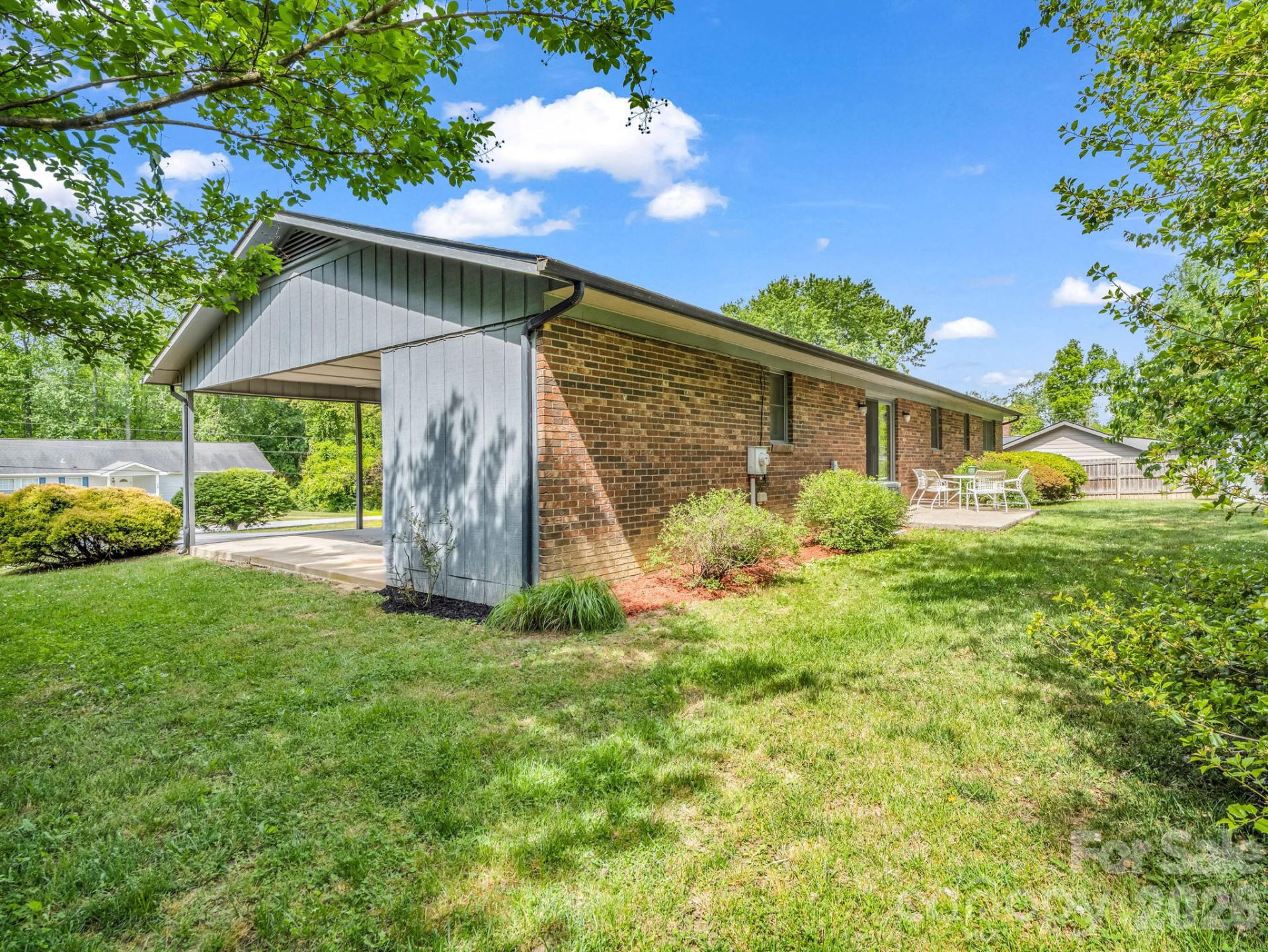 121 Greenfield Lane - Photo 10