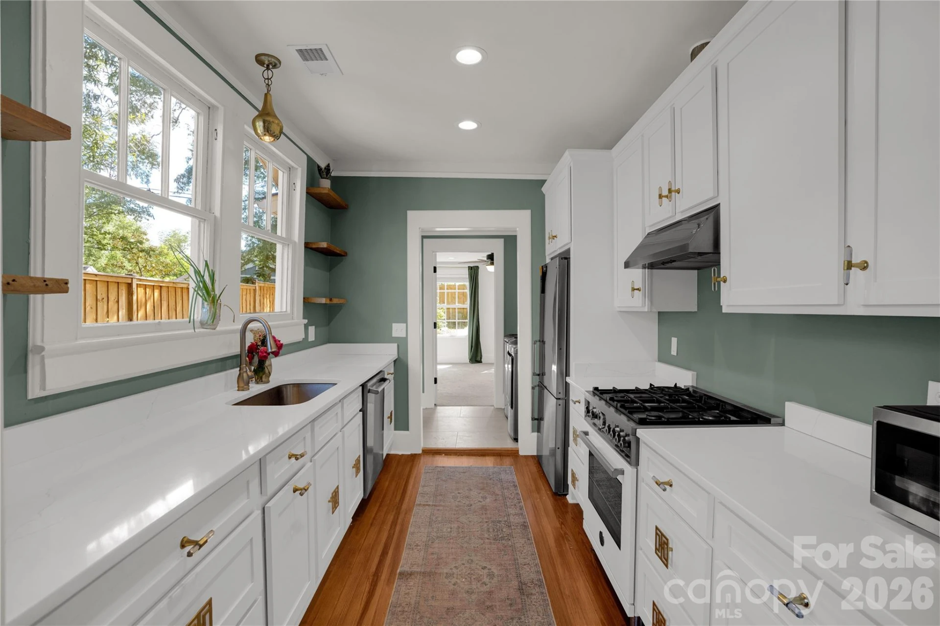 2418 Clark Street - Photo 15