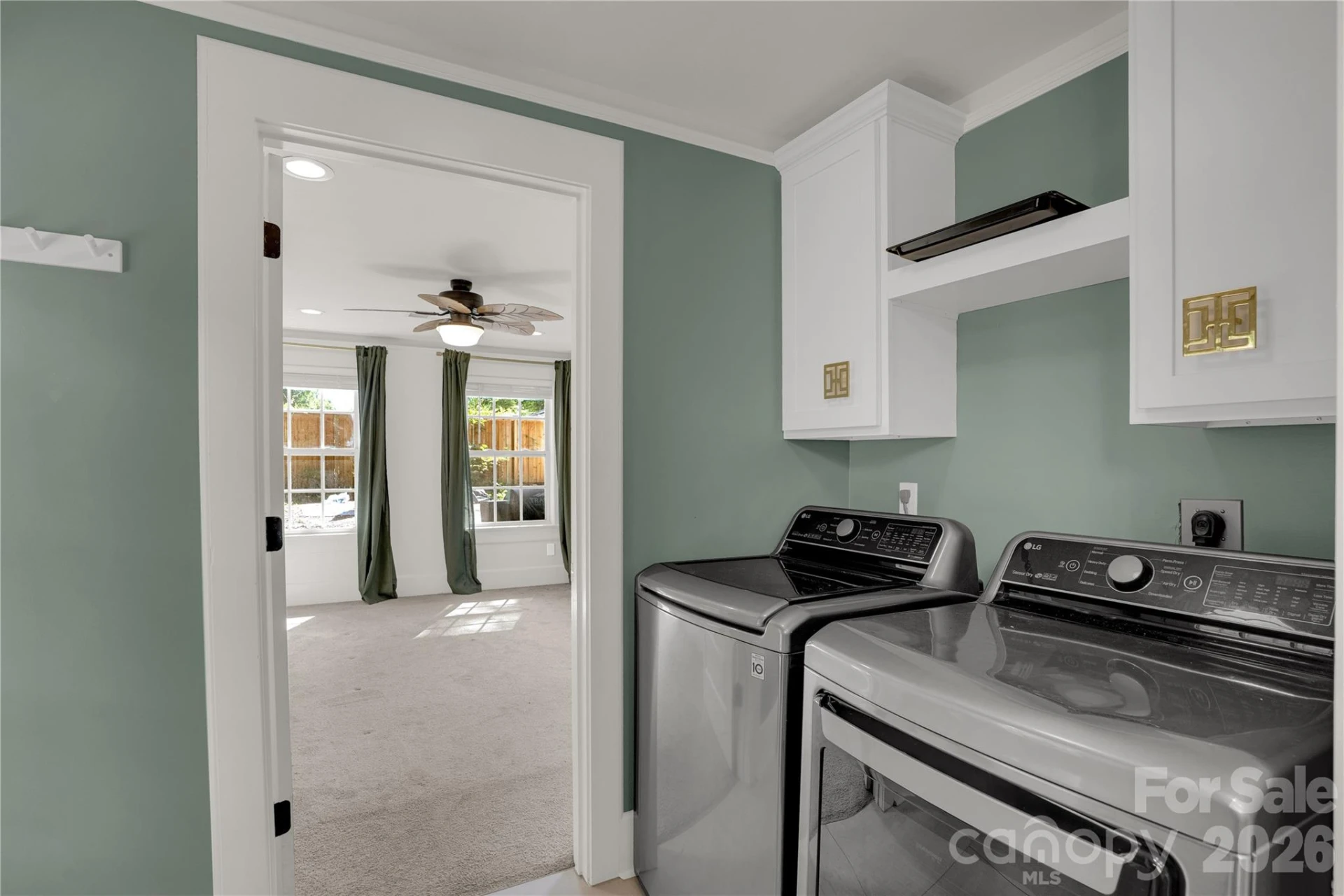 2418 Clark Street - Photo 19