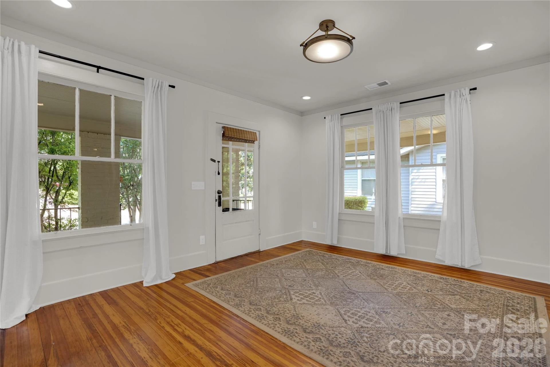 2418 Clark Street - Photo 9