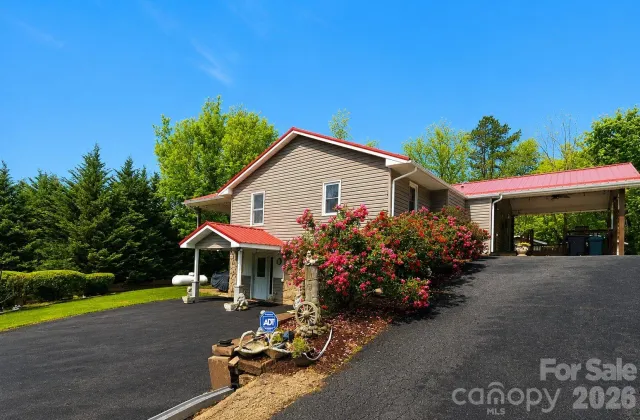 41 Vista Drive, Clyde, NC, 28721
