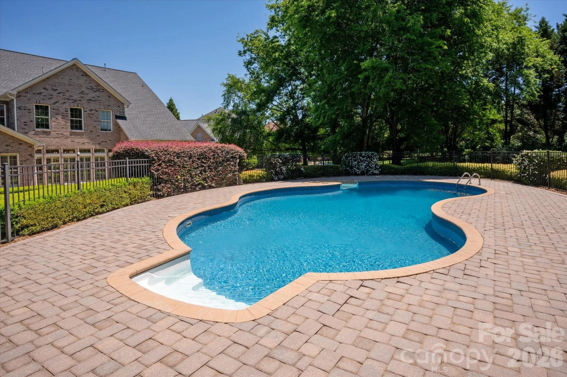 9223 Skipaway Drive - Photo 32