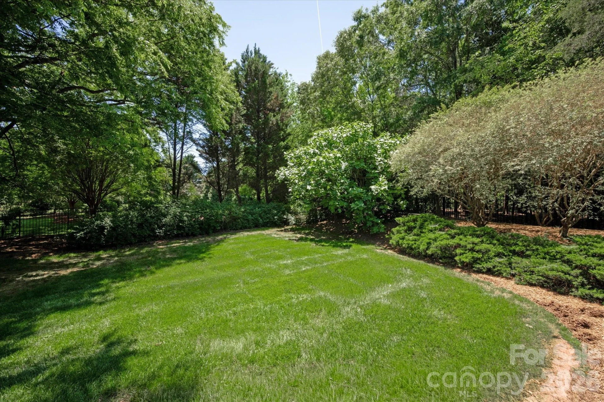 9223 Skipaway Drive - Photo 35