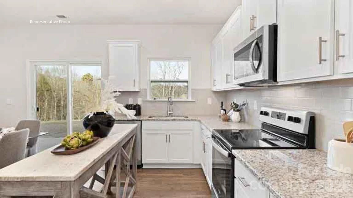 978 Two Brothers Lane - Photo 6