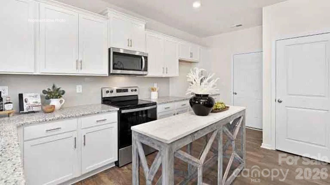 978 Two Brothers Lane - Photo 7