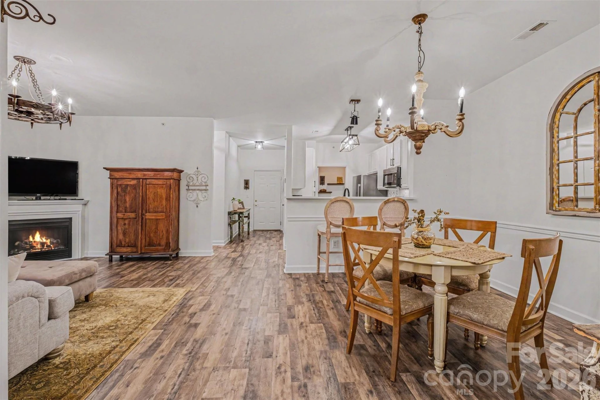 11945 Ridgeway Park Drive - Photo 2