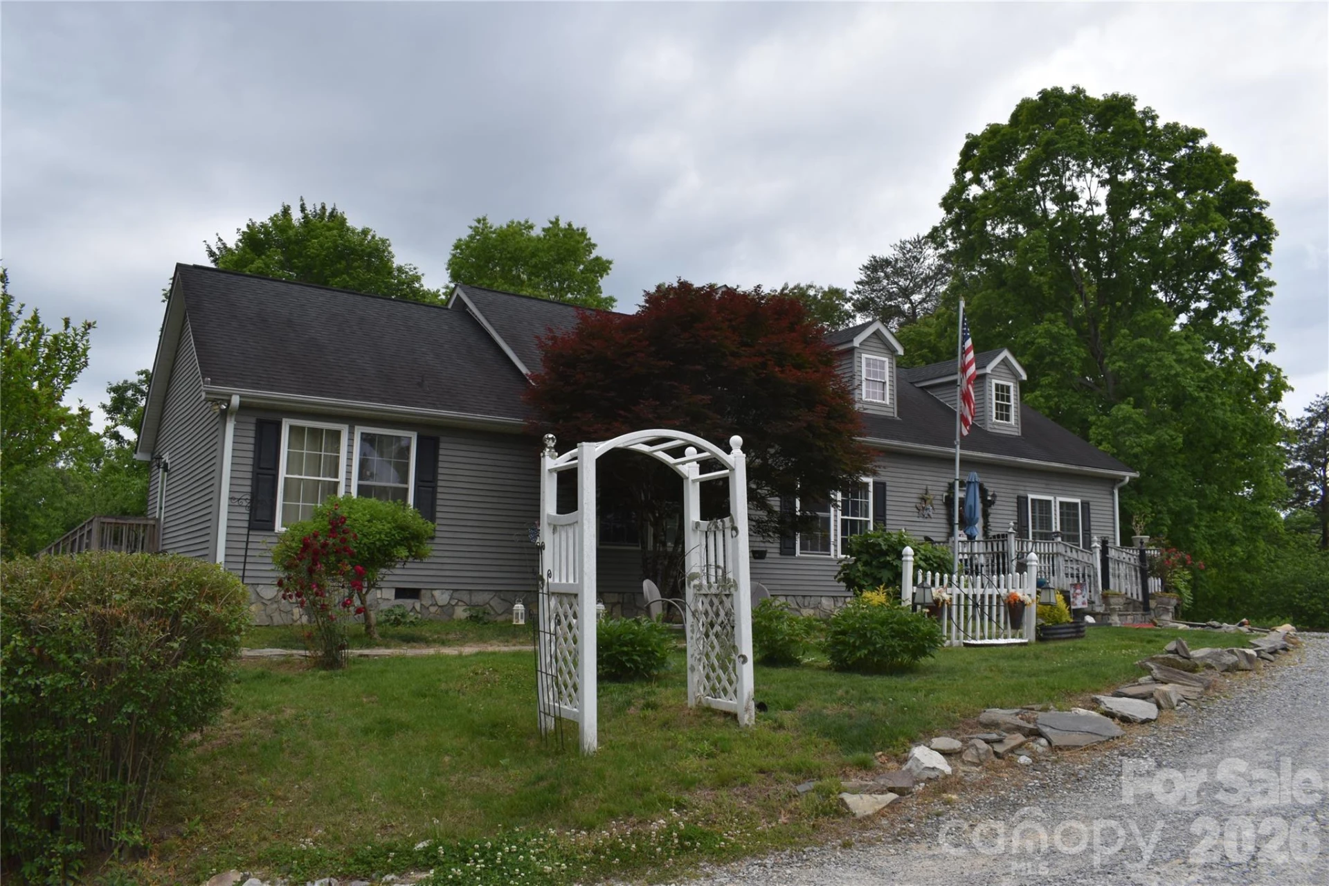 25 Triton Way - Photo 2