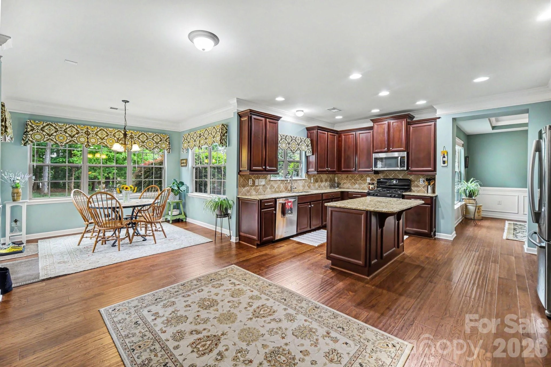 125 Lakeshore Hills Drive - Photo 3
