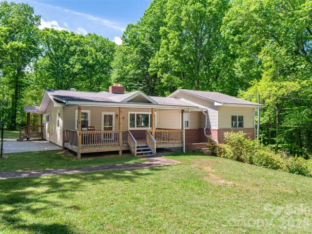 146 Fairmont Road, Candler, NC, 28715