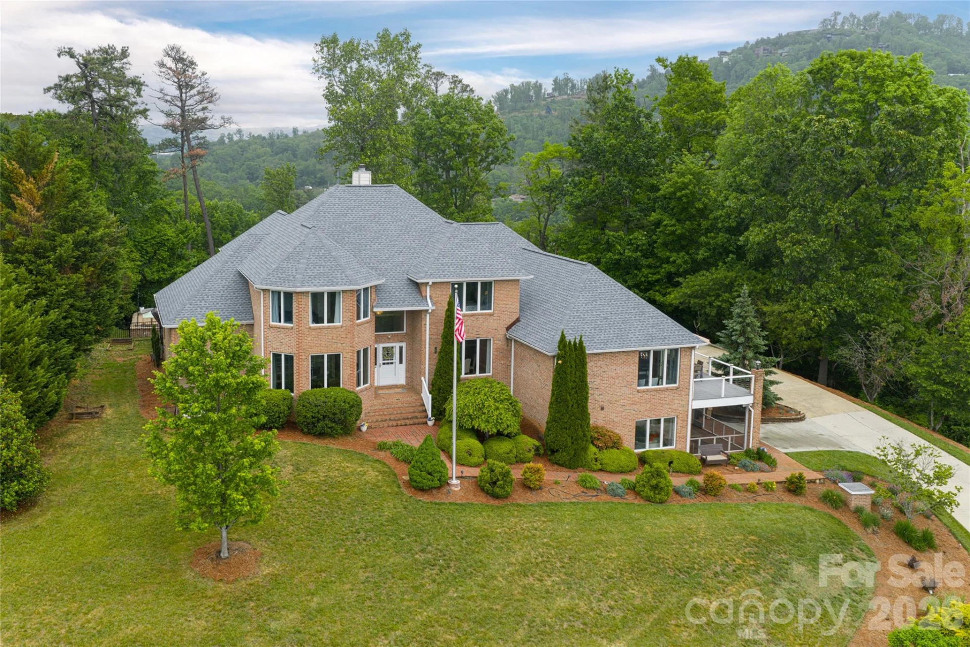 153 Mills Place
