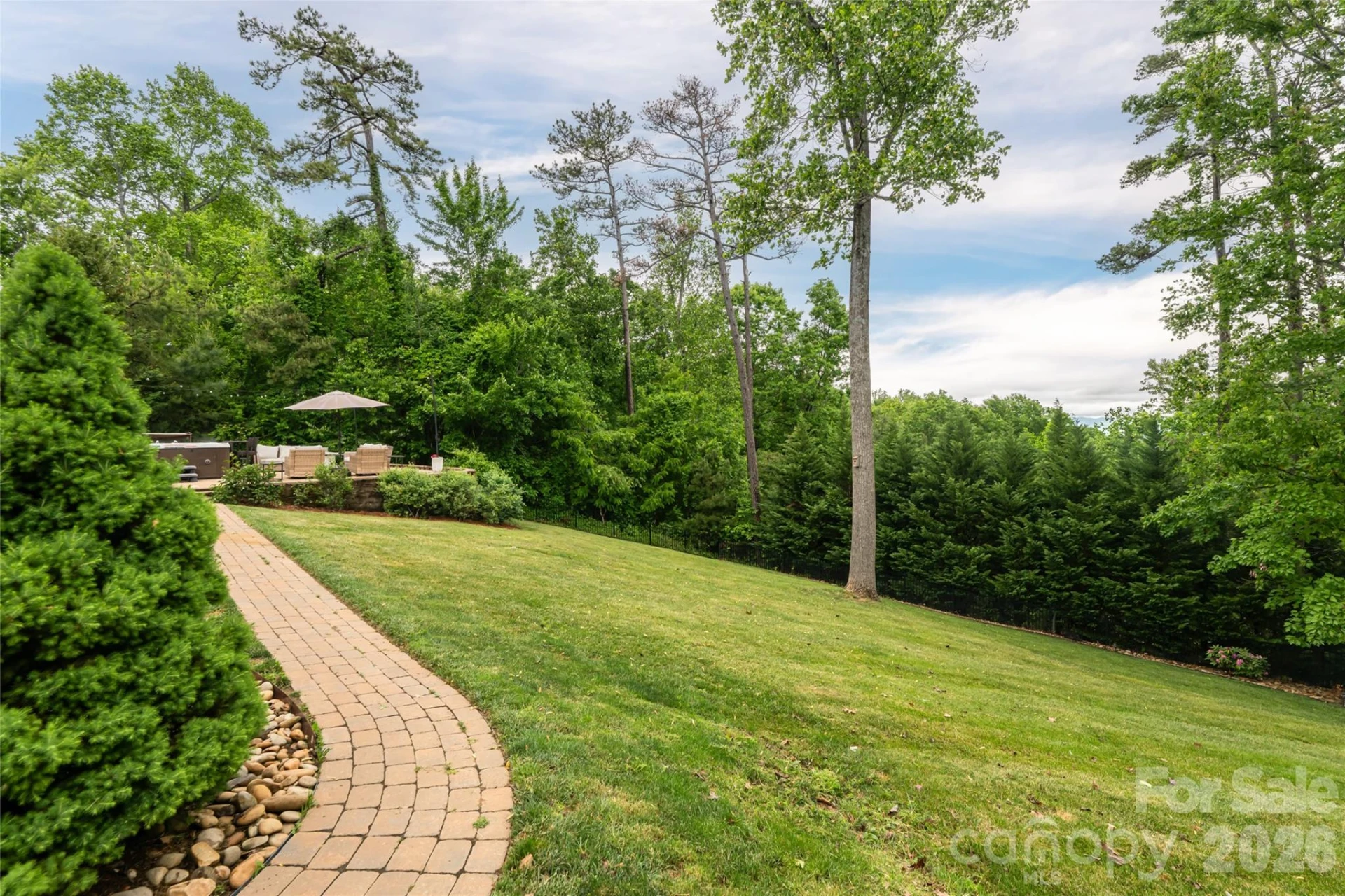153 Mills Place - Photo 21