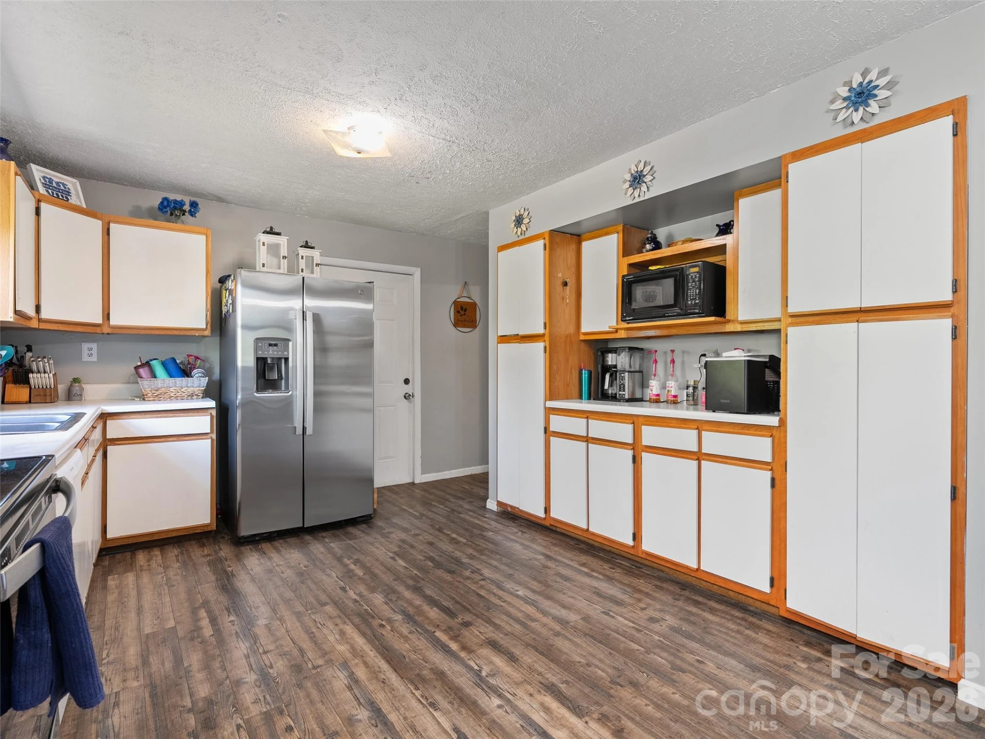 1121 Canton Road - Photo 7