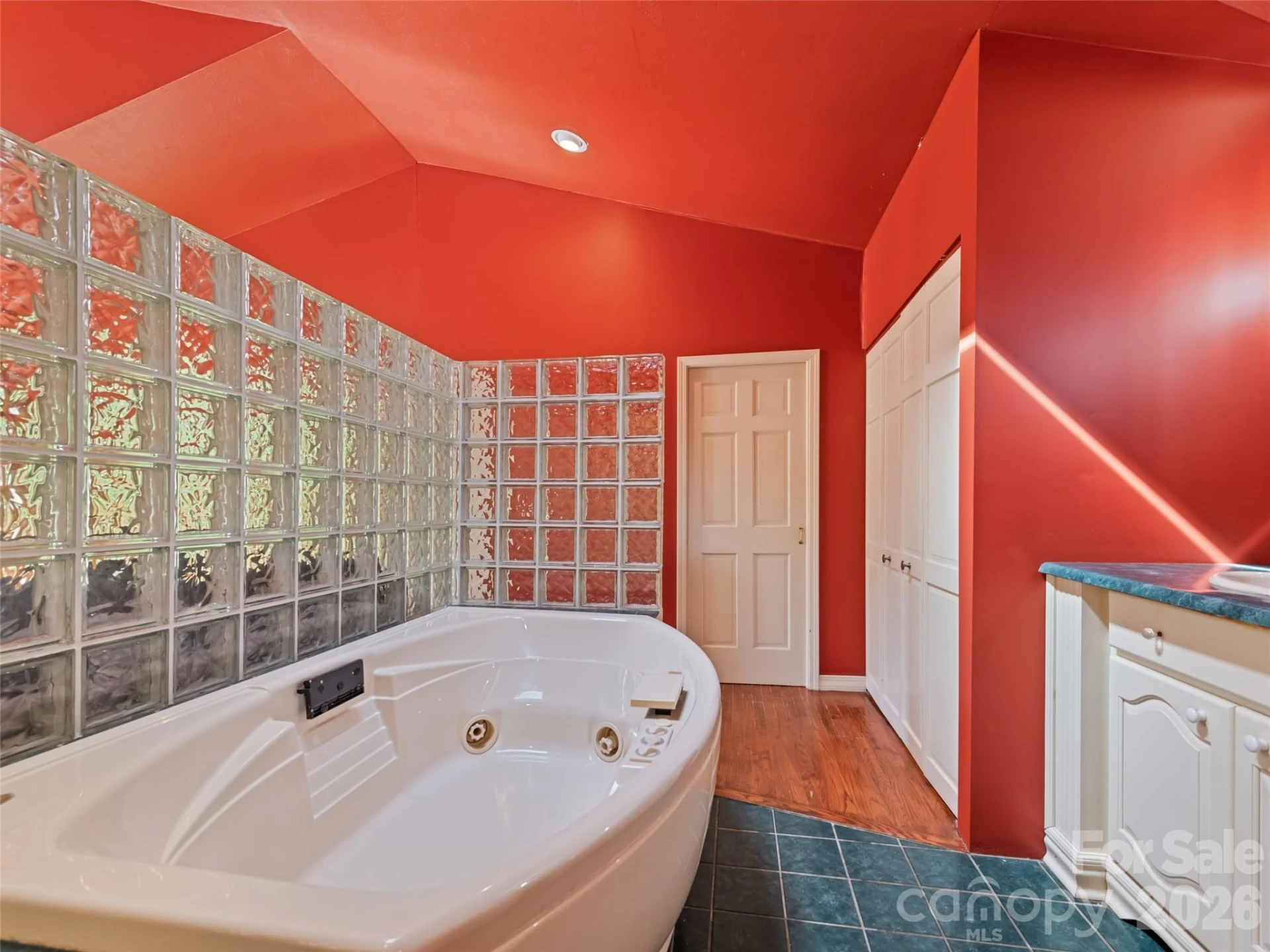 969 Mountain View Drive - Photo 14