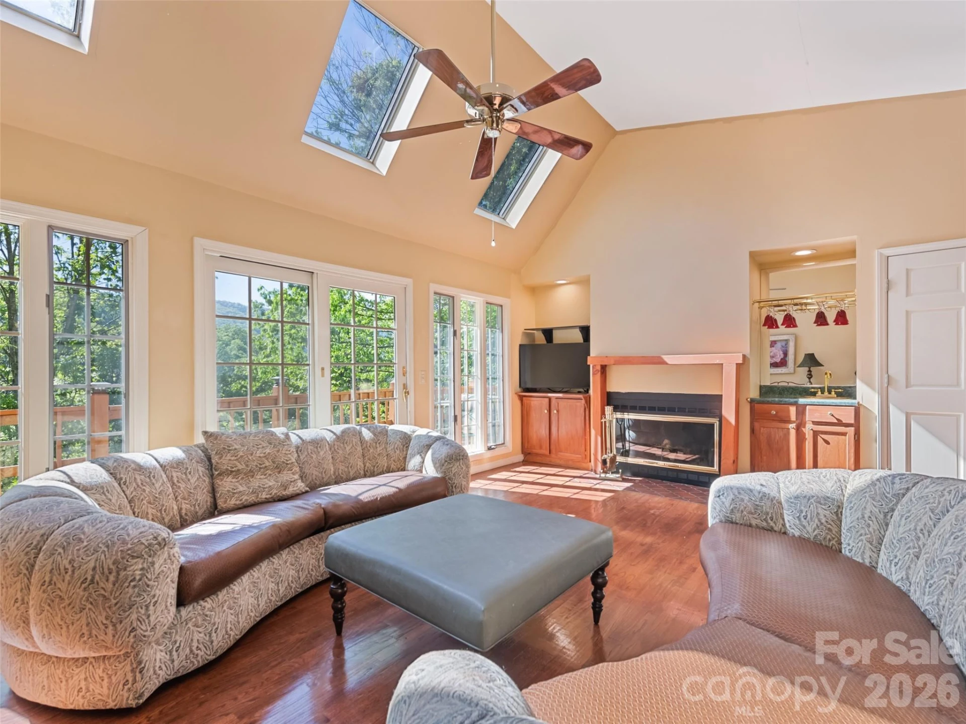 969 Mountain View Drive - Photo 5