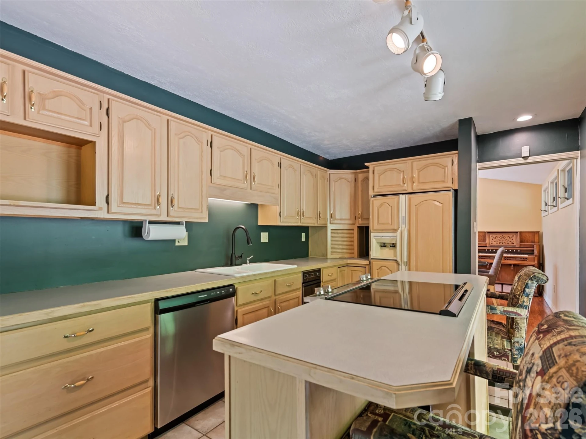 969 Mountain View Drive - Photo 10