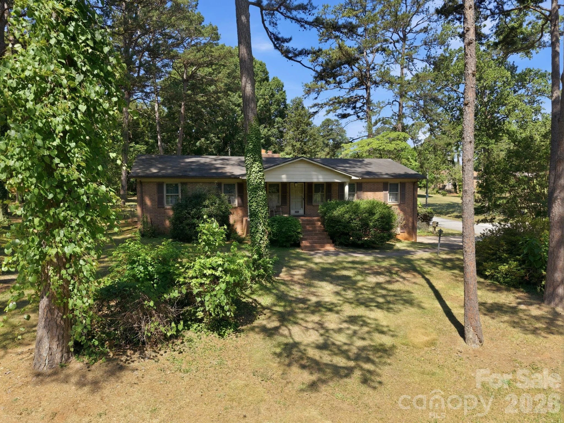 1001 Faith Road - Photo 2