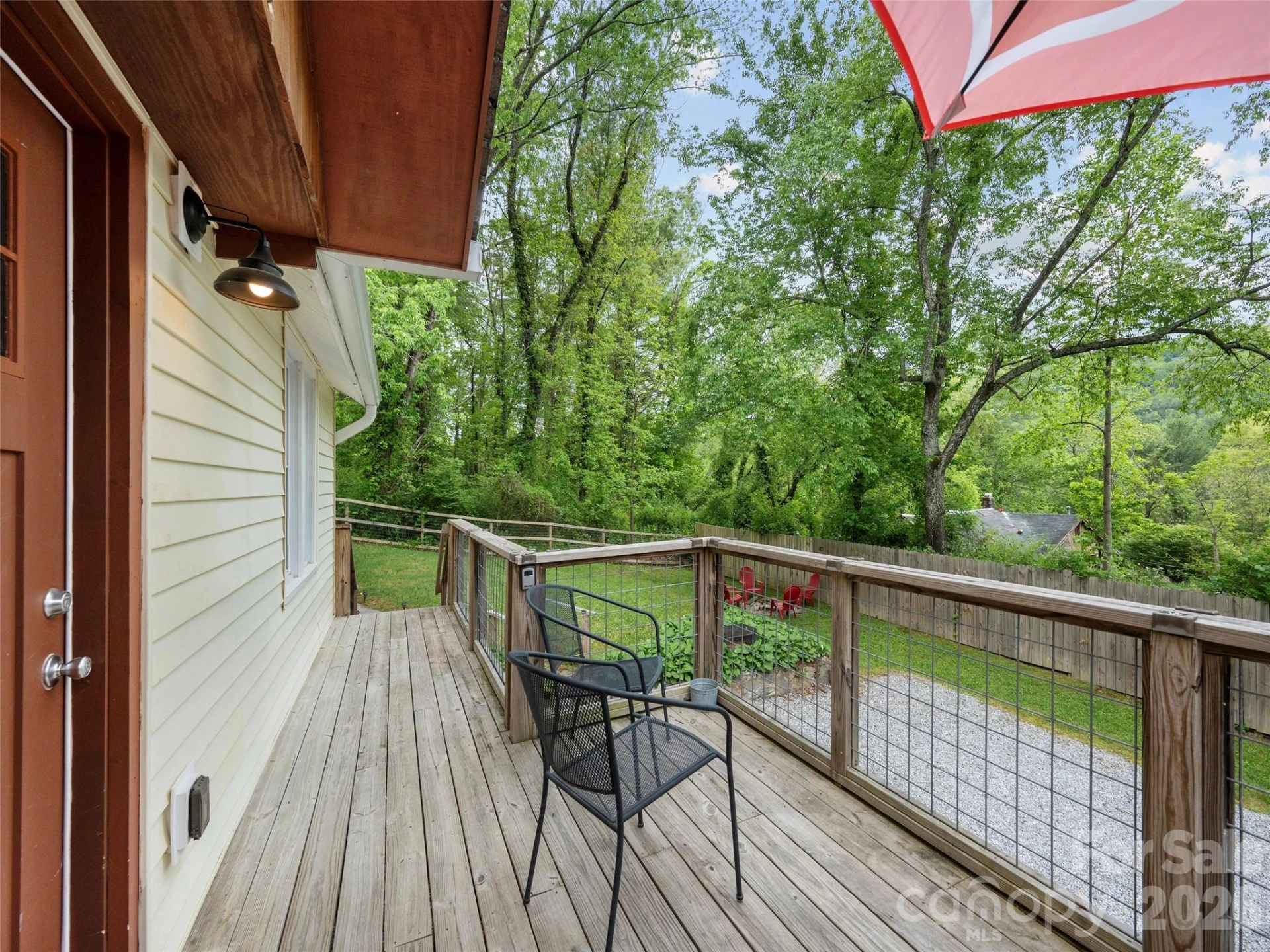 811 Miami Terrace - Photo 2