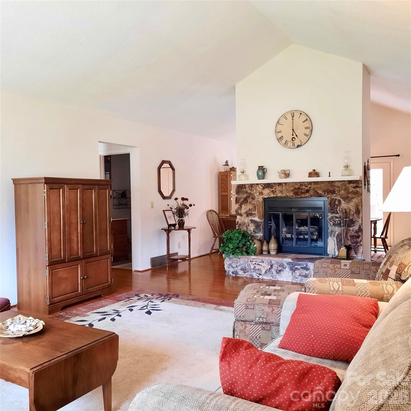 104 Richards Drive - Photo 12