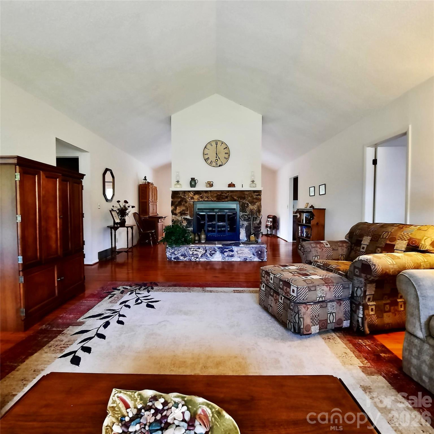104 Richards Drive - Photo 4