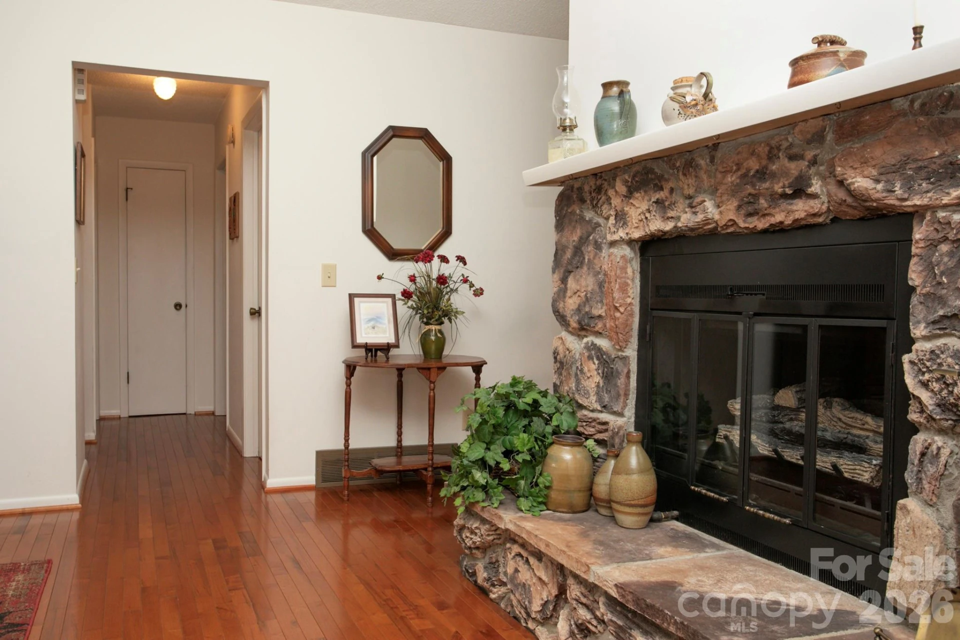 104 Richards Drive - Photo 4