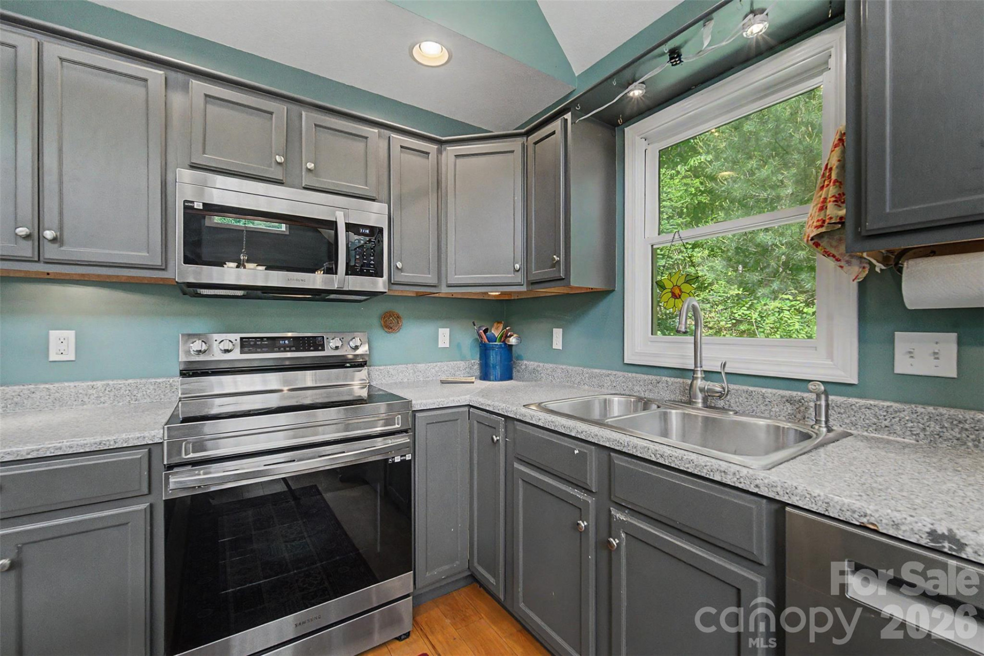 110 Wyoming Drive - Photo 7