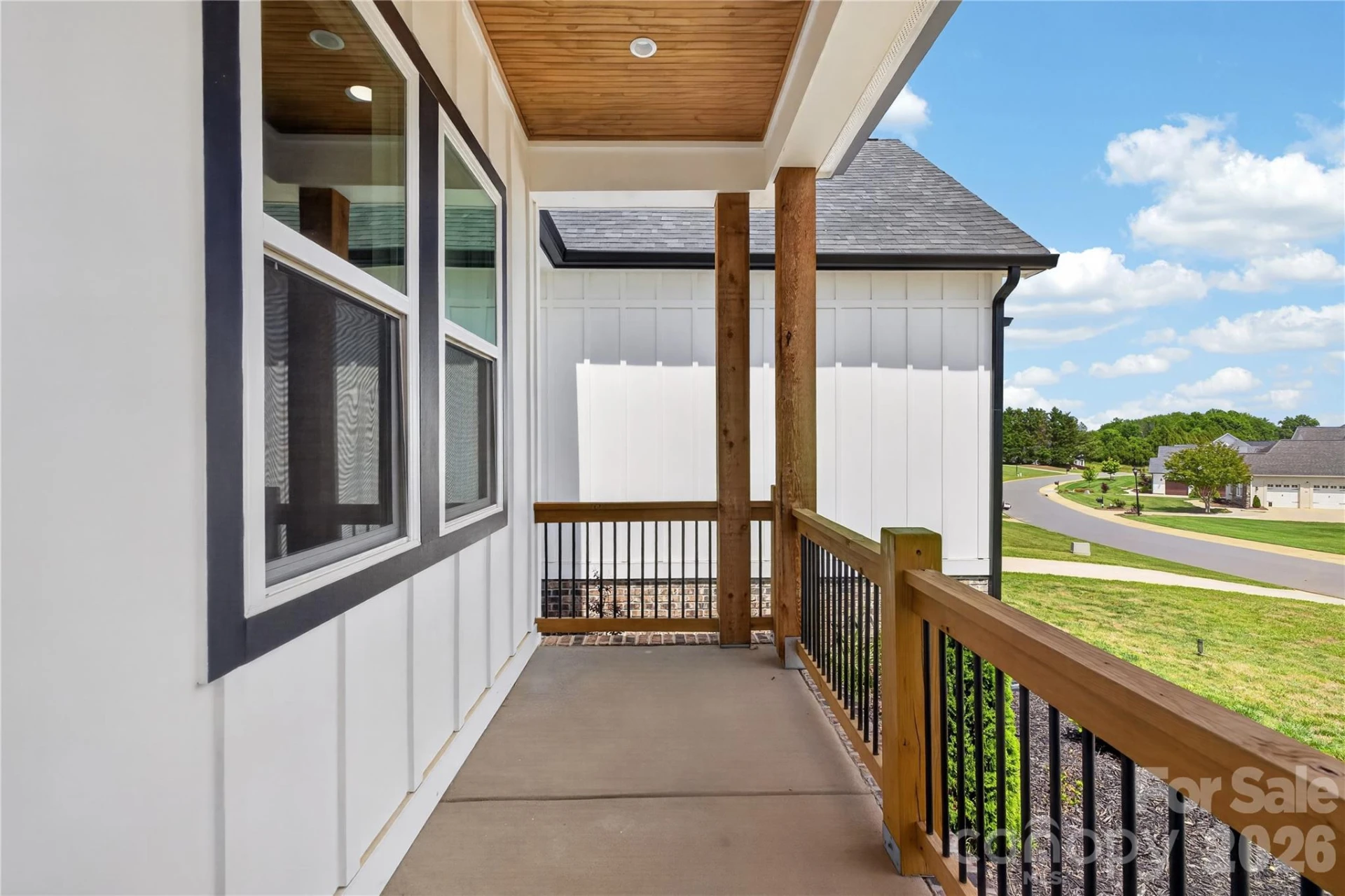 115 Augusta Lane - Photo 2