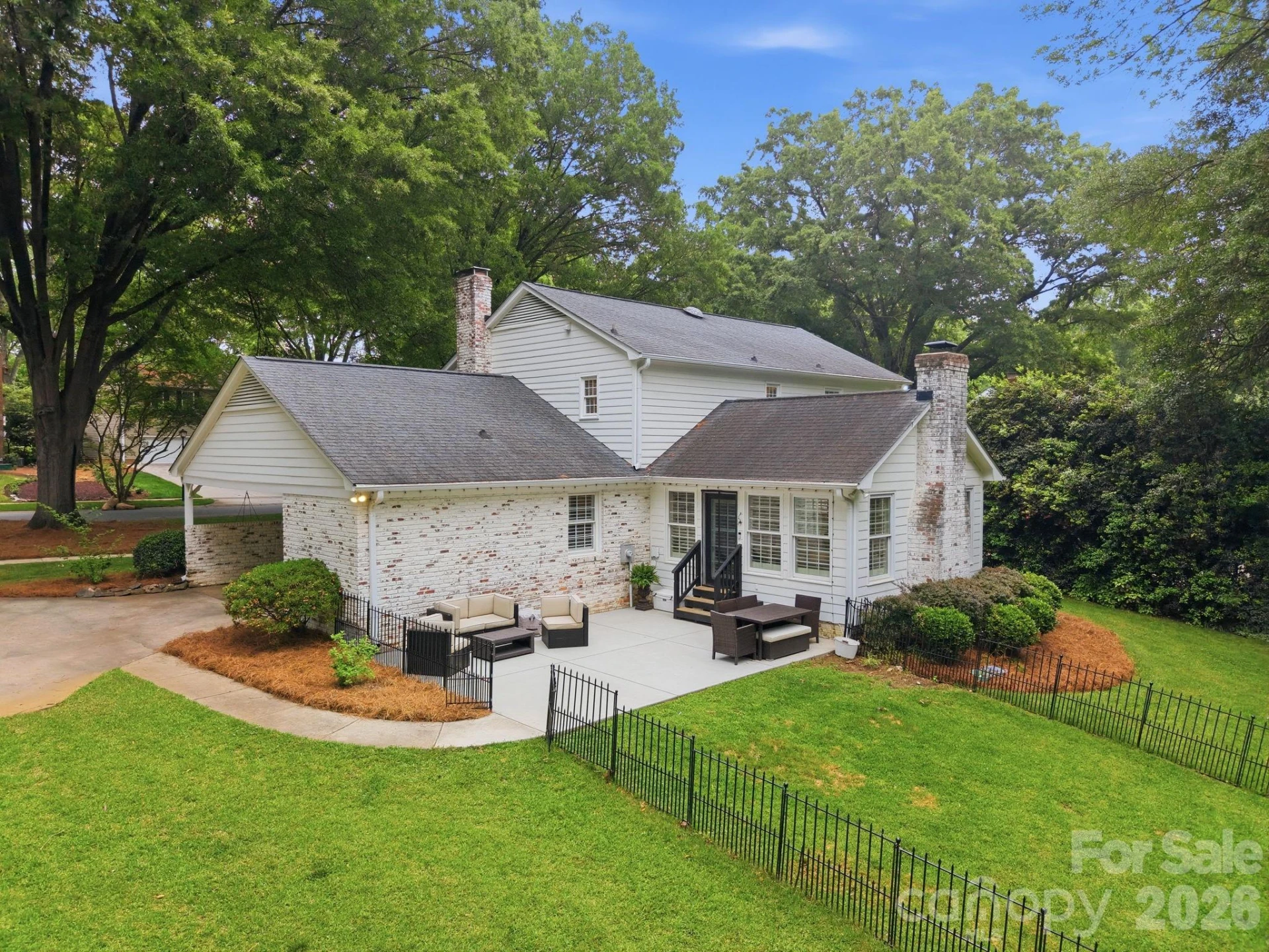 2535 Valencia Terrace - Photo 25