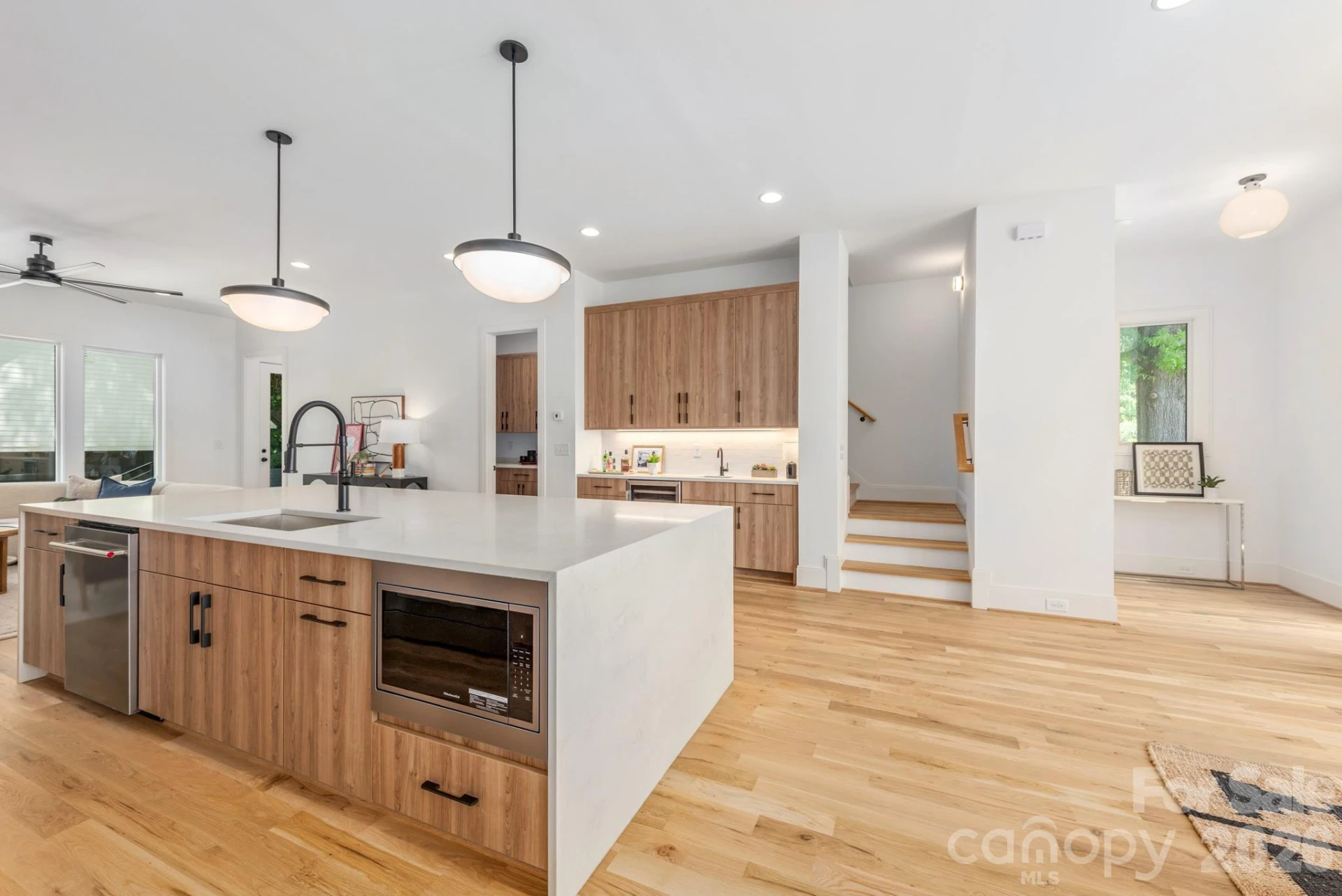 2026 Washington Avenue - Photo 9