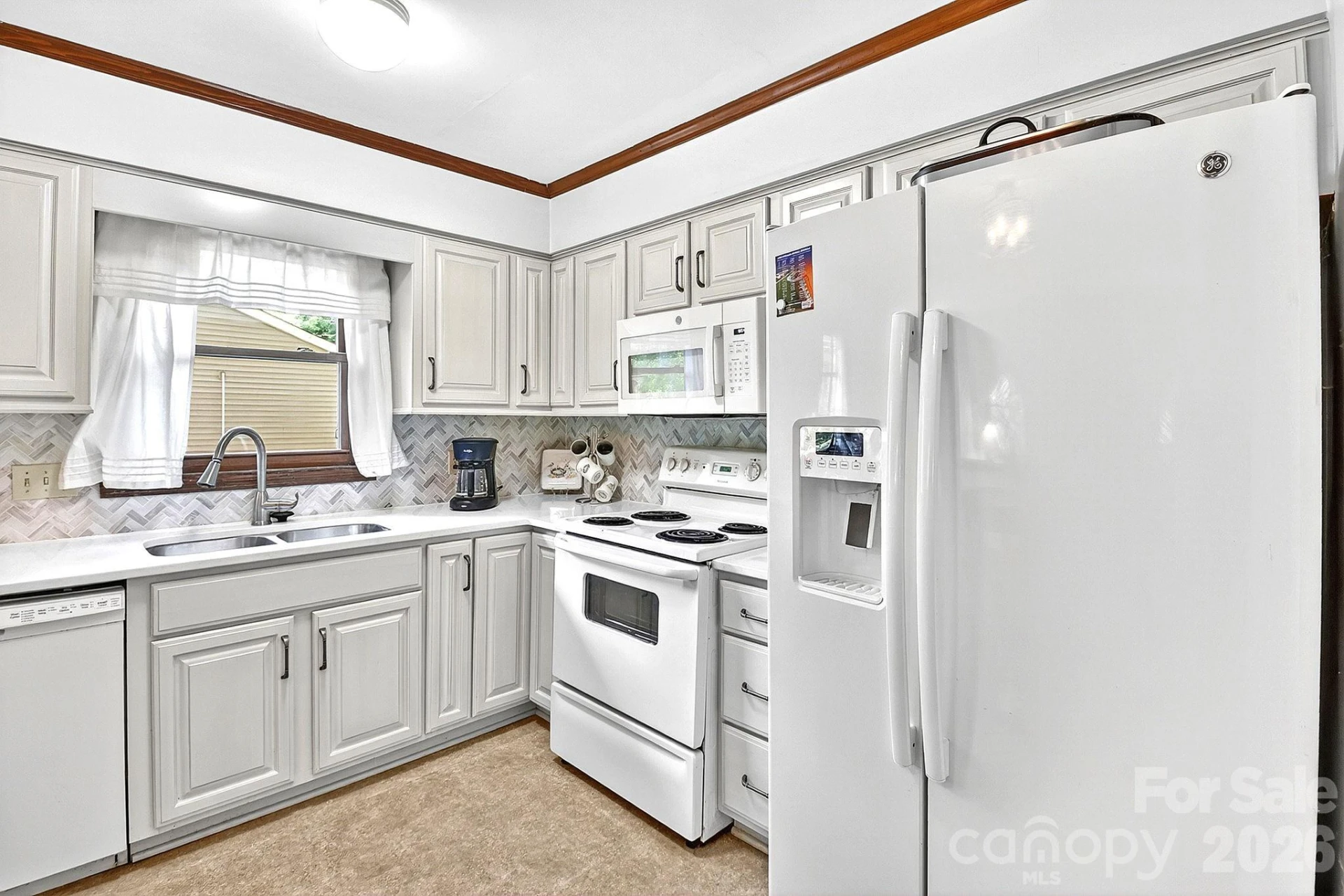 6111 Patrick Place - Photo 12