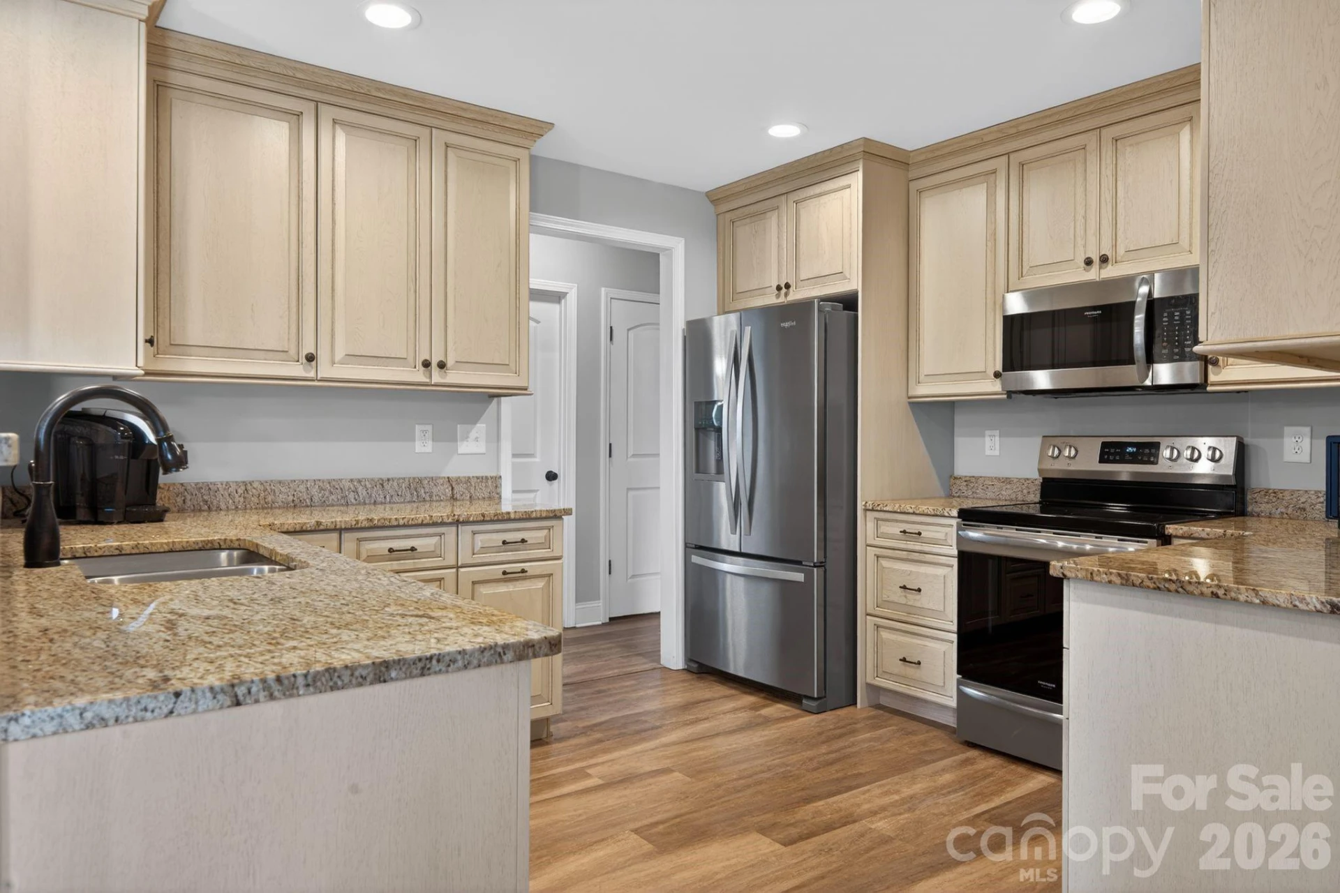 879 Doggett Road - Photo 13
