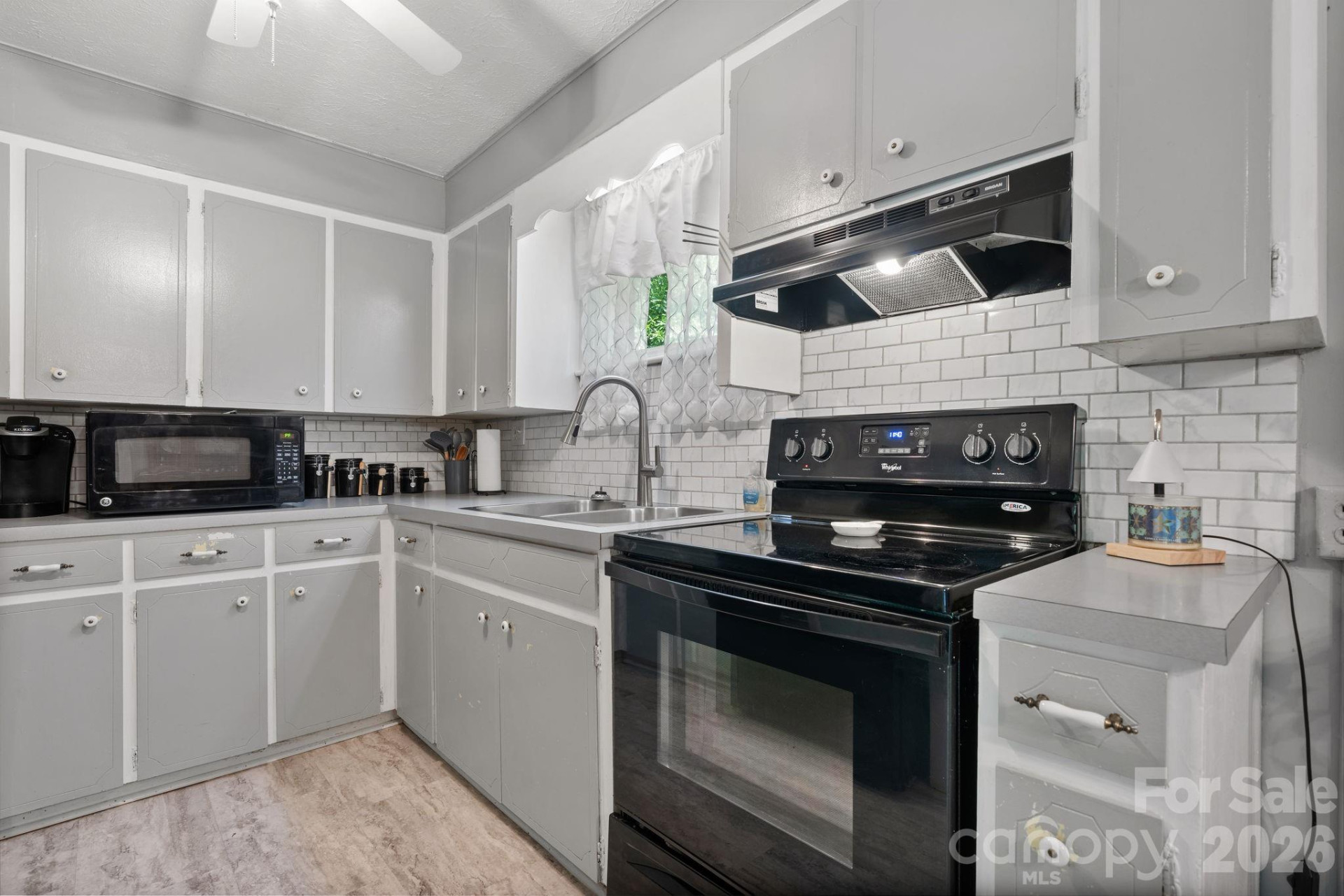 2881 Highline Avenue - Photo 14
